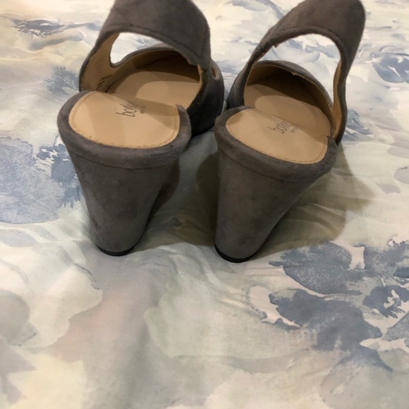 𝅺BOTKIER Suede Heels - Picture 3 of 7